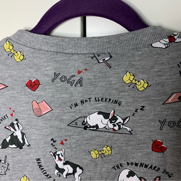H&M Divided Dog Graphics Sweatshirt - Picture 10 of 14